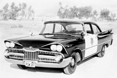 En imágenes: coches de policía estadounidenses del pasado y del presente