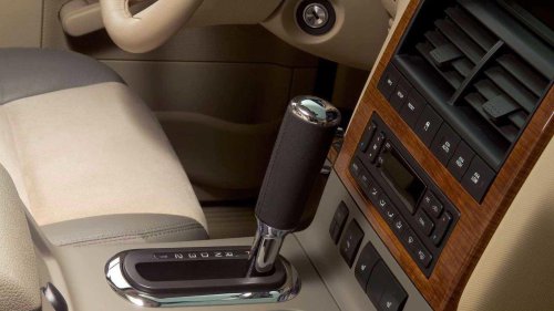 The final ladder frame Ford Explorer is extremely cheap - and reliable