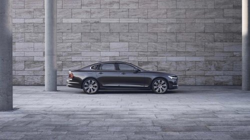 This 400-HP Volvo sedan is high-end luxury with a bargain price tag