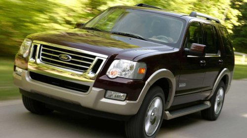 The final ladder frame Ford Explorer is extremely cheap - and reliable