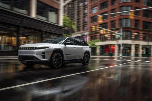 Jeep, Jeep says the Wagoneer S will skip the 2026 model year, return later