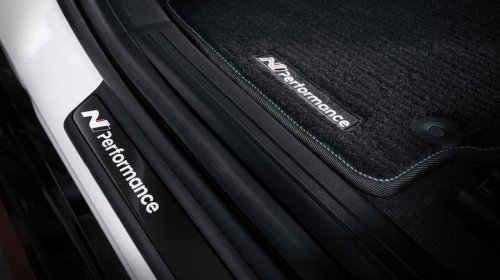 Hyundai, Hyundai Elantra, Hyundai Elantra N, Honda, Honda Civic Type R, Honda Civic, Track-ready Hyundai Elantra N TCR is over $7,500 cheaper than a Honda Civic Type R