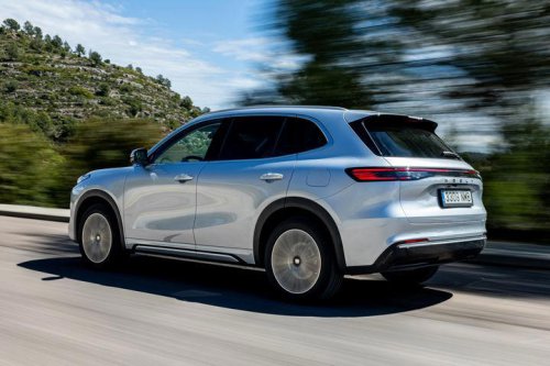 Geely aterriza en España con dos SUV electrificados y yo he sido uno de los primeros en catarlos: he aquí mis impresiones