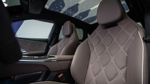 2027 Mercedes-Benz C 400 4MATIC electric interior and exterior picture gallery