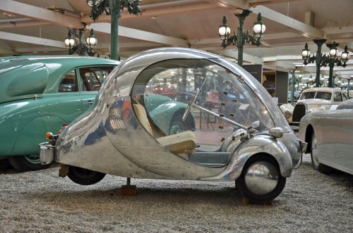 The highlights of the largest car museum in the world