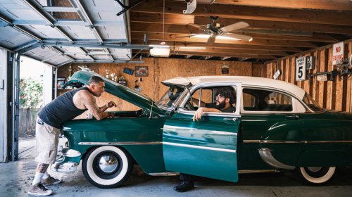 For fans of antiquated ways to power spark plugs, here's how to set ignition points