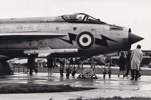 10 mind-blowing features of the English Electric Lightning fighter