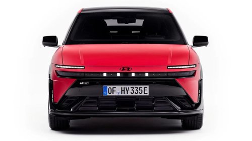 Hyundai ha escondido en el IONIQ 3 varias bazas con las que quiere meter en un lío al CUPRA Raval y al ID. Polo