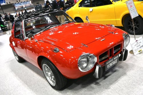 トヨタが仕上げたピカピカの「S800」に遭遇! もしも買うならいくらくらい?