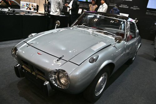 トヨタが仕上げたピカピカの「S800」に遭遇! もしも買うならいくらくらい?