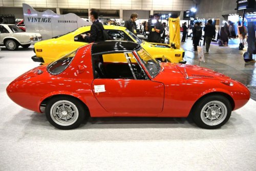 トヨタが仕上げたピカピカの「S800」に遭遇! もしも買うならいくらくらい?