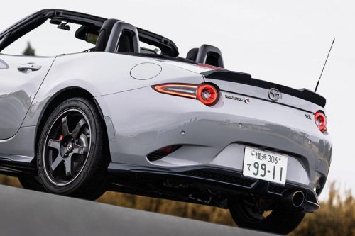 待望の“ソフトトップ×2リッター”は大正解! 1.5リッター車オーナーが感じた「マツダ スピリットレーシング・ロードスター」の衝撃と「12R」の“落とし穴”