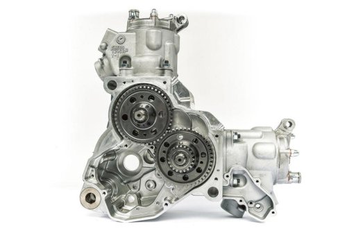 約100kgの2ストVツイン?カーボンモノコックの怪物「VINS DUECINQUANTA」とは?