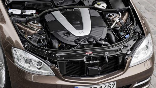 2013 Mercedes-Benz S 600 vs 2026 Nissan Altima: Luxury for Altima prices