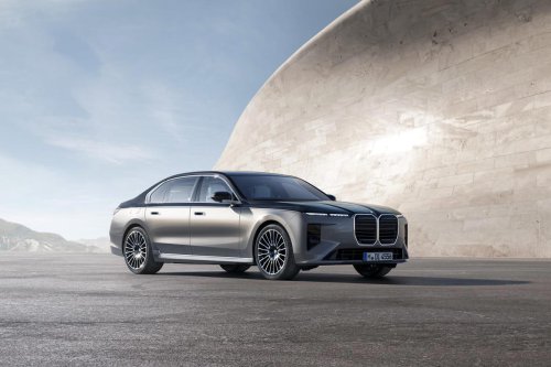 BMW muestra en Pekín su nuevo y tecnológico Serie 7, la berlina que usará Florentino Pérez