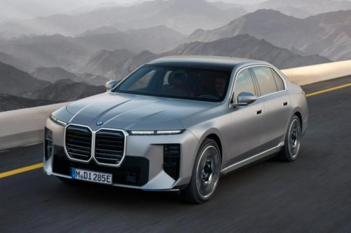 2027 BMW 7 series gets a facelift that would make any Beverly Hills plastic surgeon jealous