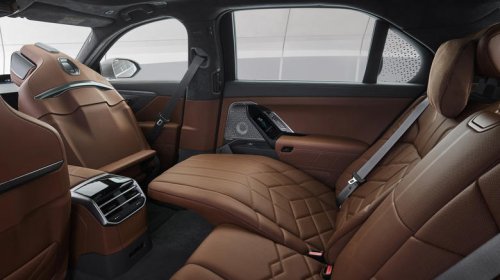 2027 BMW 7 series gets a facelift that would make any Beverly Hills plastic surgeon jealous