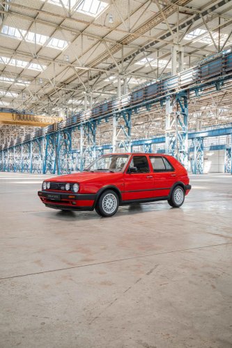 These are the coolest cars from the 1980s that we still can't get enough of