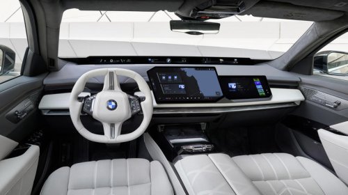 2027 BMW 7 series gets a facelift that would make any Beverly Hills plastic surgeon jealous
