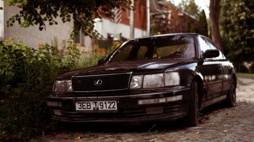 10 cars with timeless styling &amp; 10 that looked dated way too fast