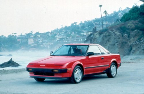 These are the coolest cars from the 1980s that we still can't get enough of