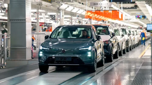 Arranca la producción del Volvo EX60, 