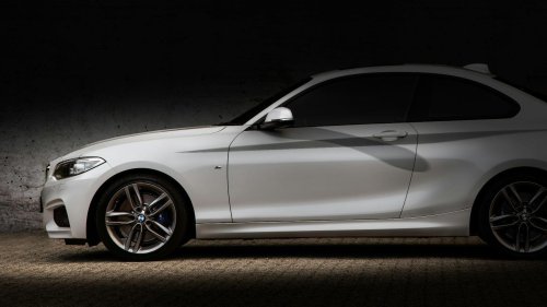 20 hidden features in new cars most drivers don’t know about