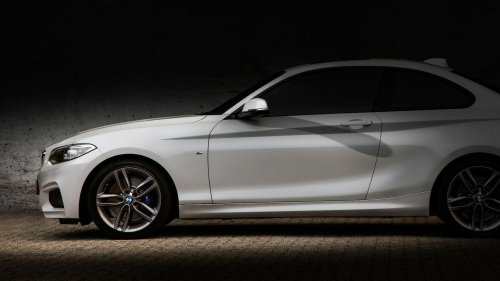 20 hidden features in new cars most drivers don’t know about