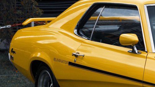 20 hidden features in new cars most drivers don’t know about