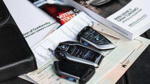 20 hidden features in new cars most drivers don’t know about