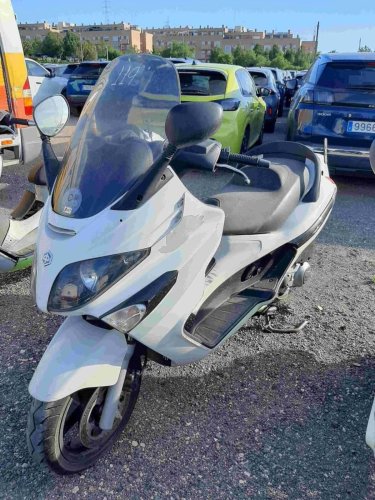 Ojo a esta subasta masiva de coches del Ayuntamiento de Madrid: hay muchos chollos, pero cuidado con estos detalles