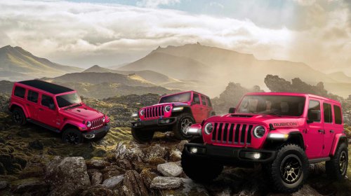 Bright pink Jeep gets hit by F-150 in crash that feels almost impossible