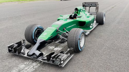 Photos: Electrician reconstructs crashed Formula 1 car wreckage into track-ready beast