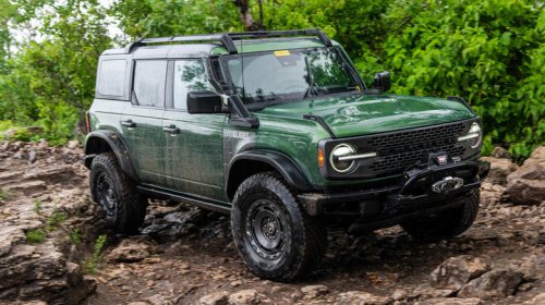 Can a Ford Bronco be flat towed?