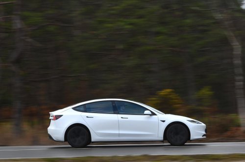 Tesla, Conducimos el coche más barato de Tesla (y podría ser el mejor)