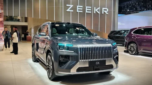 Más de 1.000 kW y 1.250 km de autonomía: la bestia híbrida Zeekr 9X pone fecha a su llegada a Europa