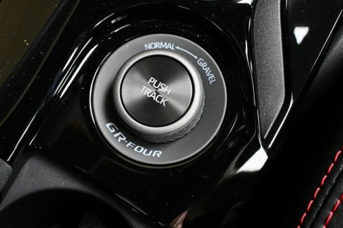 トヨタ「GRカローラ」の最新型は一般人でも楽しめる? 25式後期モデルに試乗