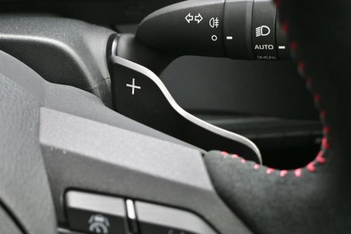トヨタ「GRカローラ」の最新型は一般人でも楽しめる? 25式後期モデルに試乗