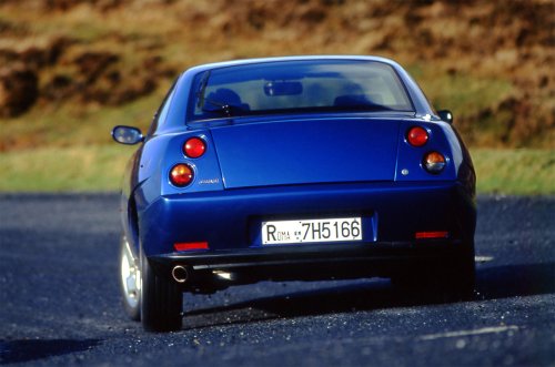 Coches de los años 90 que puedes comprar hoy a un precio de ganga