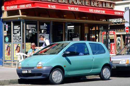 Coches de los años 90 que puedes comprar hoy a un precio de ganga