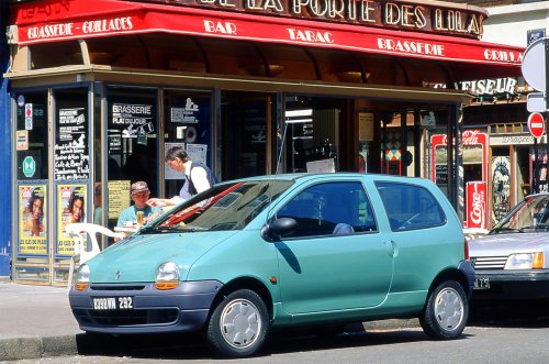 Coches de los años 90 que puedes comprar hoy a un precio de ganga