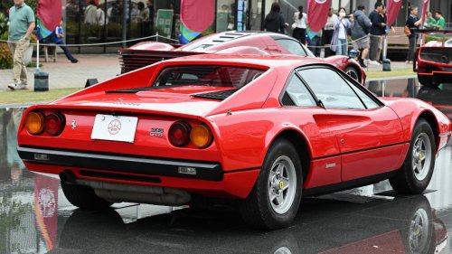 10 classic cars that hold their value better than expected