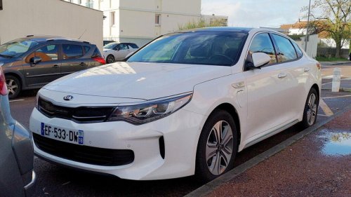10 reliable sedans that keep running past 200,000 miles