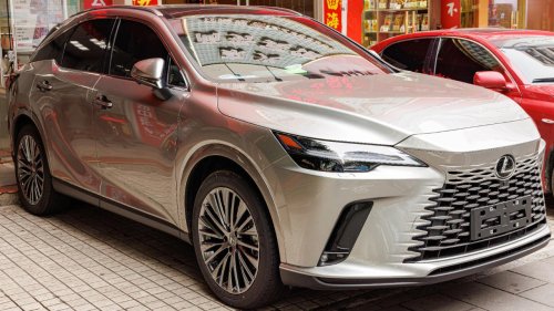9 SUVs that owners hold onto longer than expected