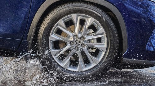 Michelin CrossClimate 2 vs Goodyear WeatherReady 2: How do the two tires compare?