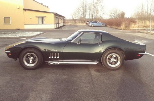 26 tire-smoking pics featuring '60s &amp; '70s classic muscle