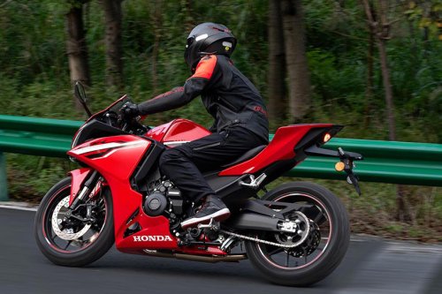 【現地価格は約103万円!】ホンダ「CBR500R FOUR」価格＆スペック発表!国内向け400にも期待!