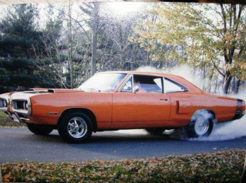 26 tire-smoking pics featuring '60s &amp; '70s classic muscle