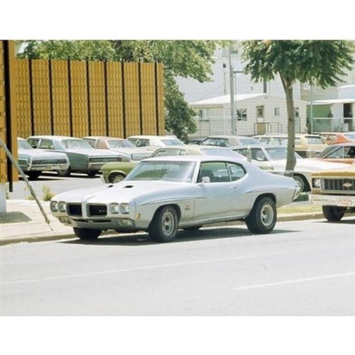26 tire-smoking pics featuring '60s &amp; '70s classic muscle