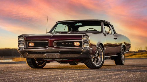Pontiac, The 376-hp Pontiac nobody raced because it looked like a luxury car